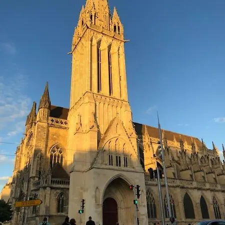 Abbaye Aux Hommes, Un Cocon Pour 2,3 Ou 4! Caen