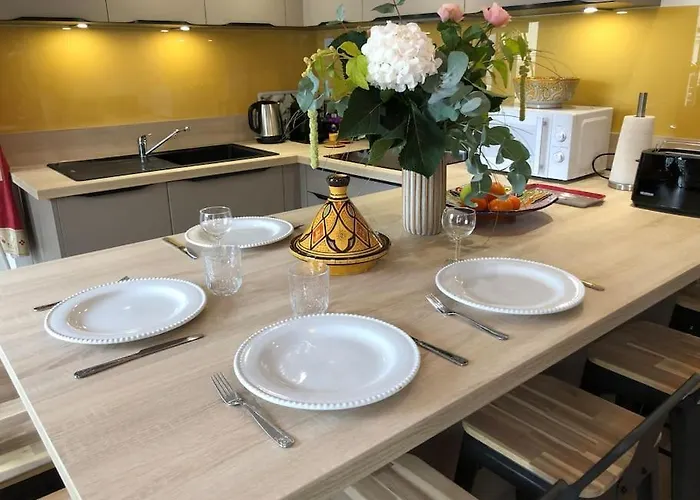 Abbaye Aux Hommes, Un Cocon Pour 2,3 Ou 4! Caen